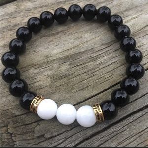 Black onyx white jade gemstone stretchy bracelet
